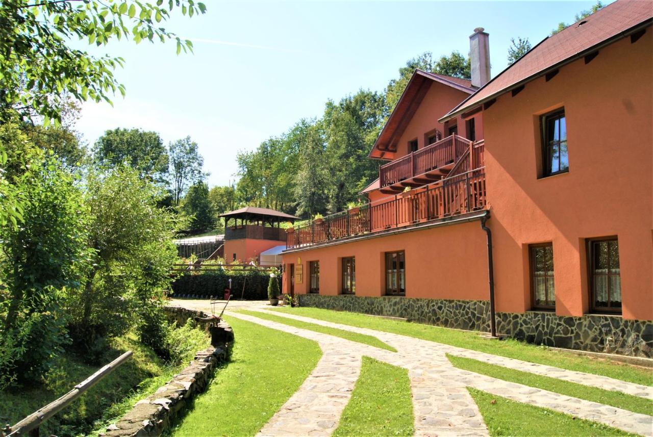 Penzion Liskuv Mlyn Milesov Exterior photo
